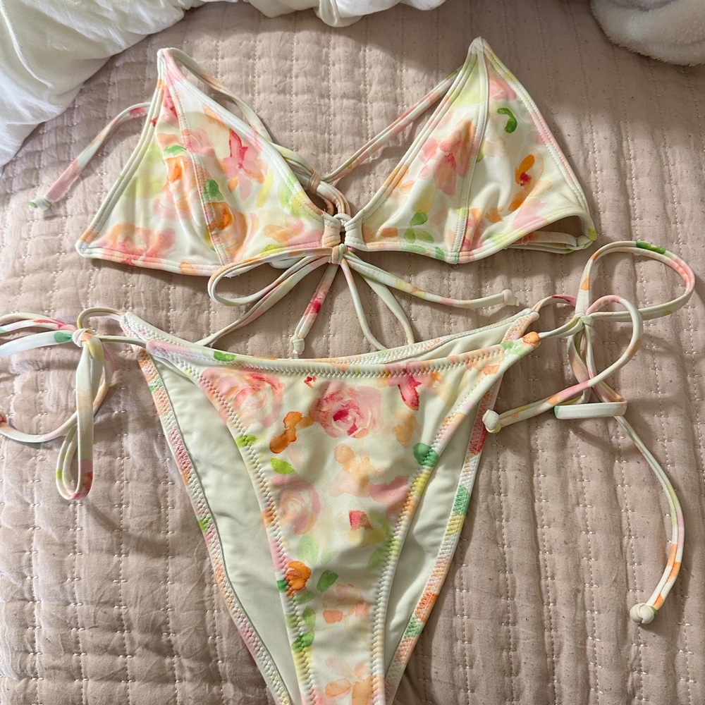 Pacsun Floral Bikini Set
